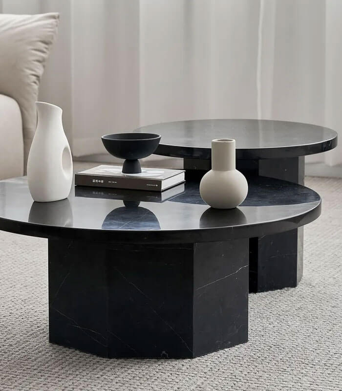 Table basse en marbre noir